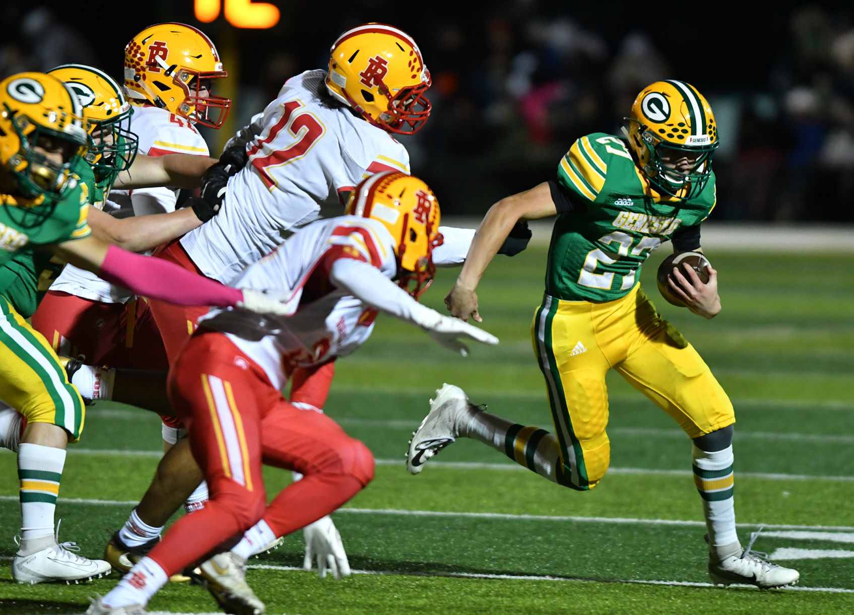 Rock Island vs Geneseo football.